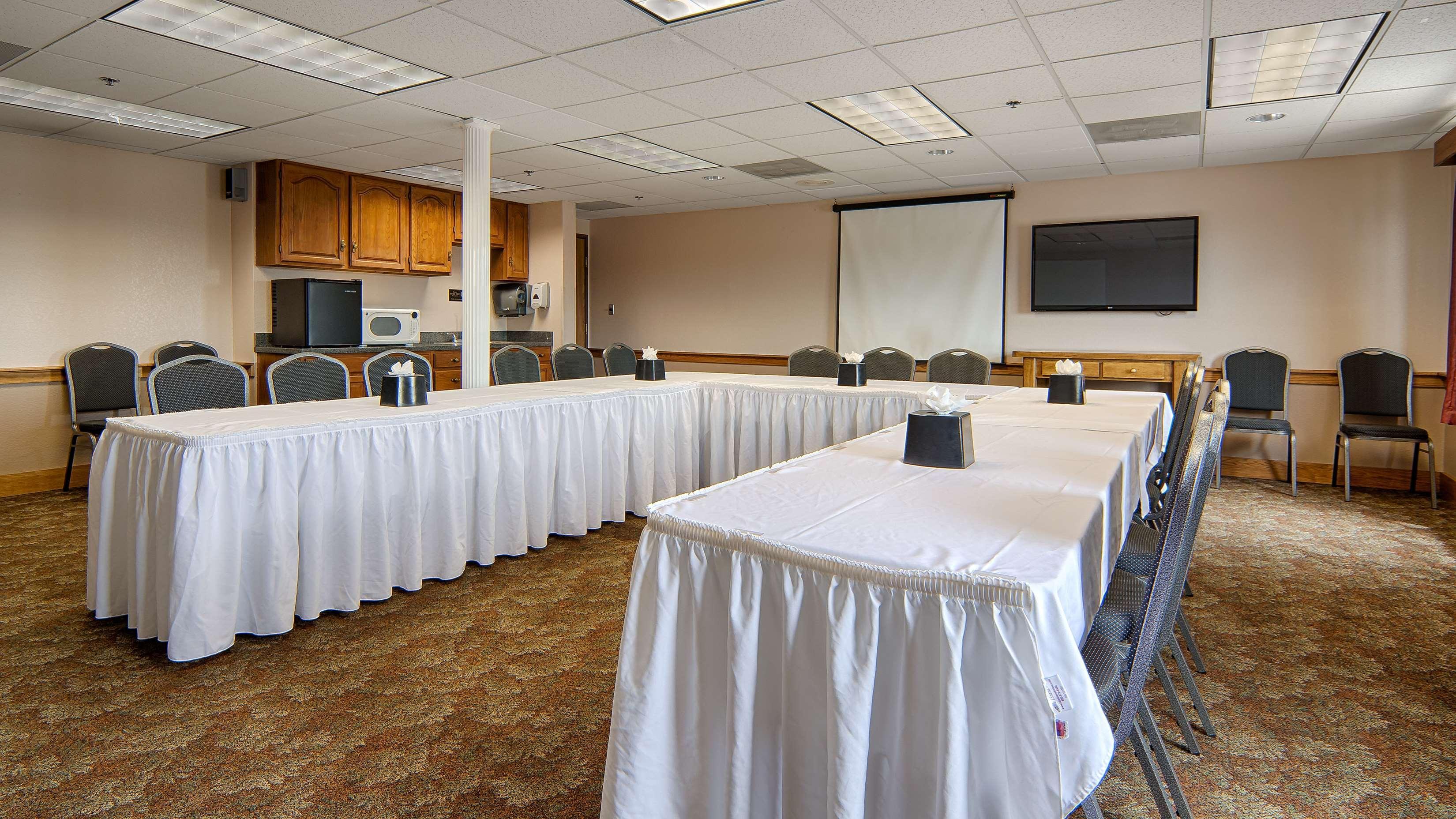 Best Western Kendallville Inn Съоръжения снимка