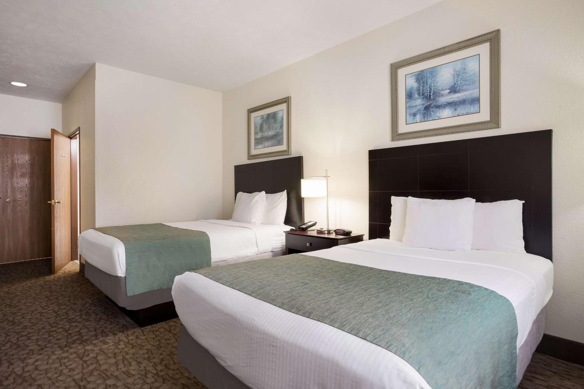 Best Western Kendallville Inn Екстериор снимка