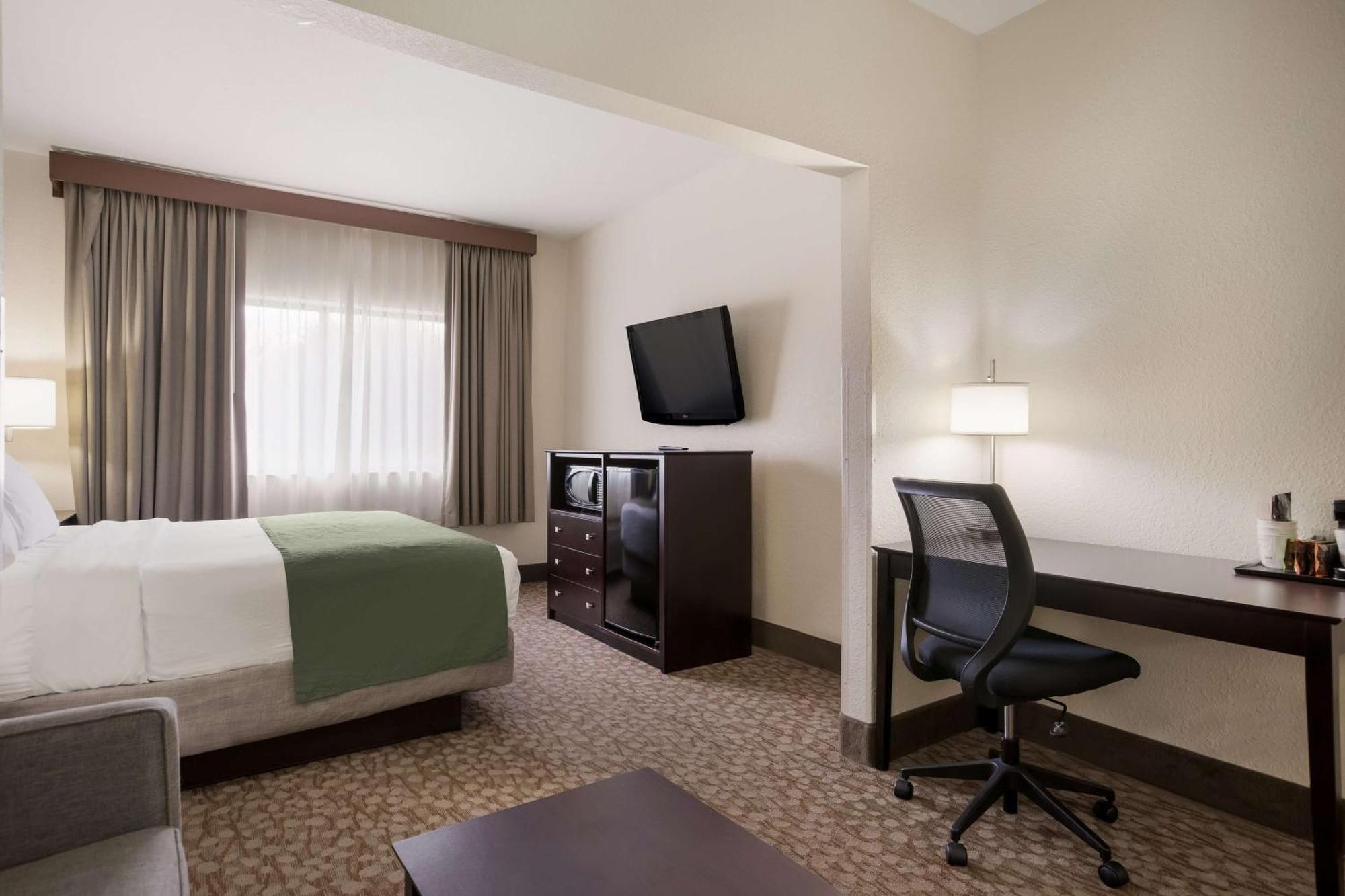 Best Western Kendallville Inn Екстериор снимка