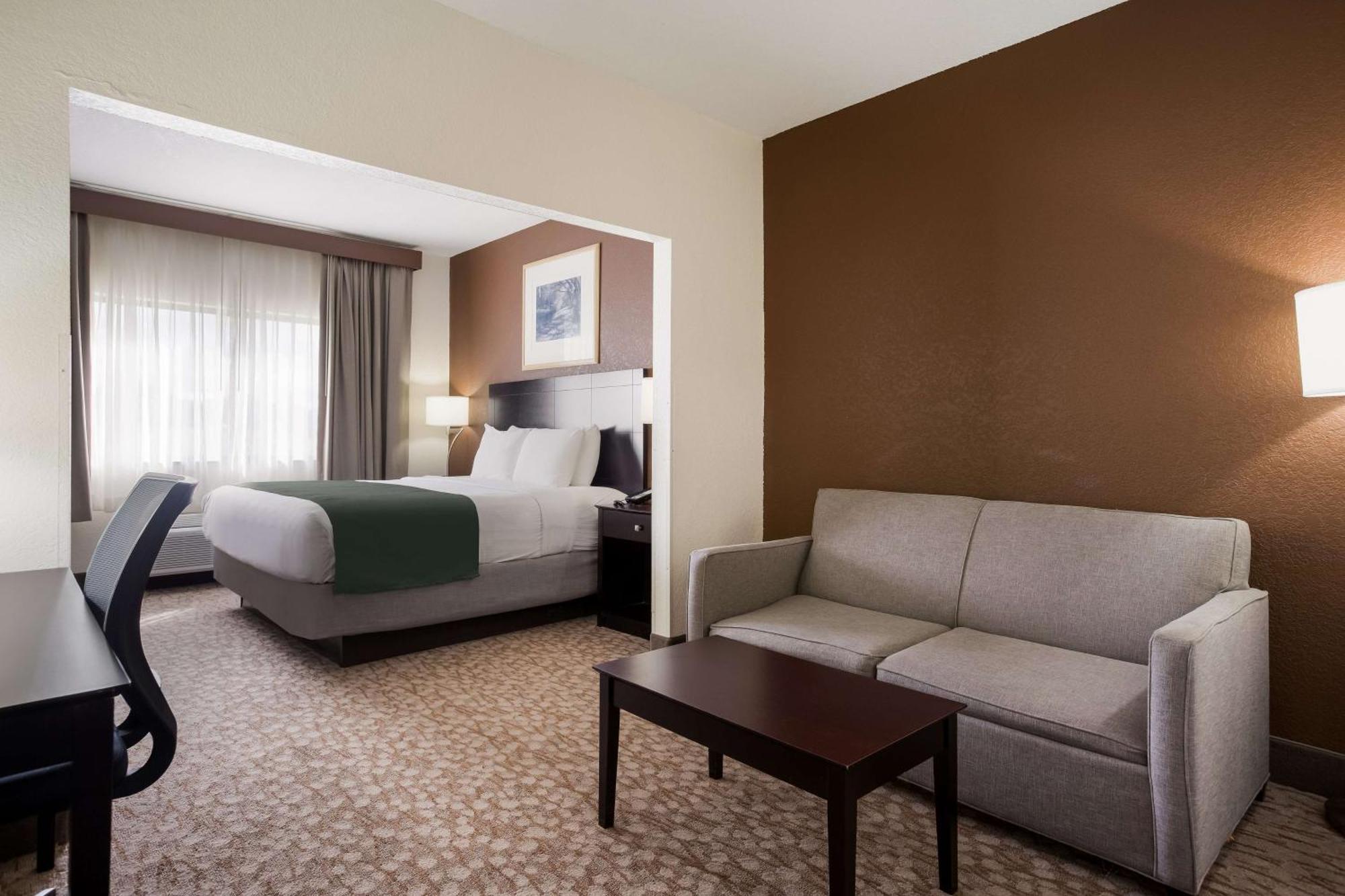 Best Western Kendallville Inn Екстериор снимка