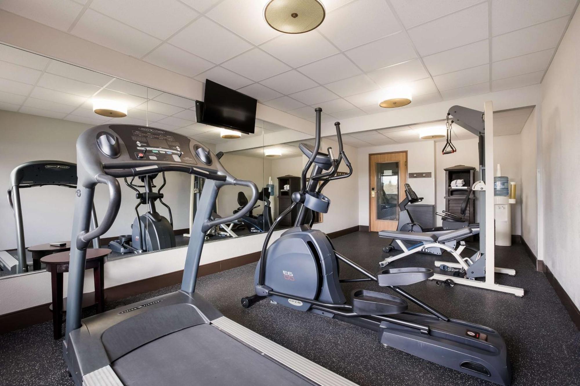 Best Western Kendallville Inn Екстериор снимка