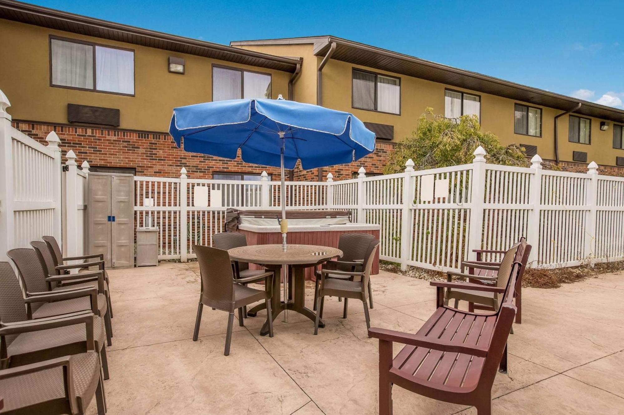 Best Western Kendallville Inn Екстериор снимка